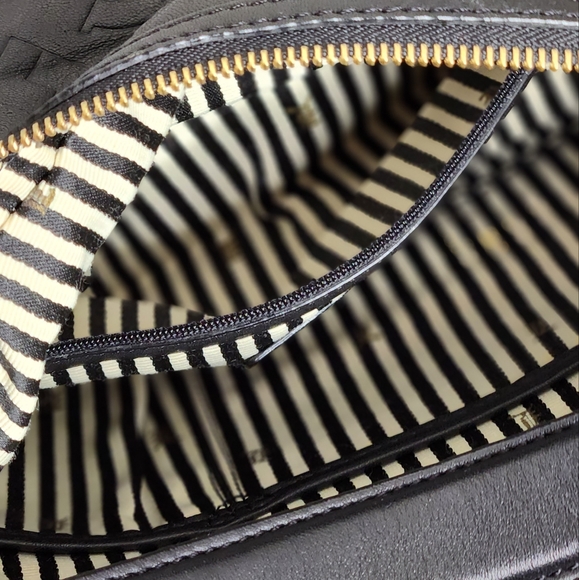 #P  L.A.M.B. Women's Genuine Leather Purse with Zippered pocket on the inside - Picture 14 of 16